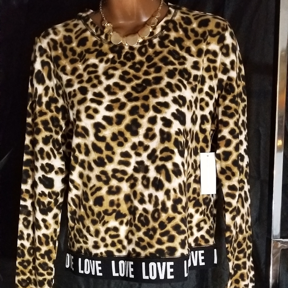 Leapord print top and leopard mini skirt set